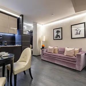 Ponte Vecchio Suites&spa 4* Florence