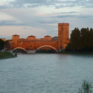 Casa Archi - Vista Sul Fiume Apartment